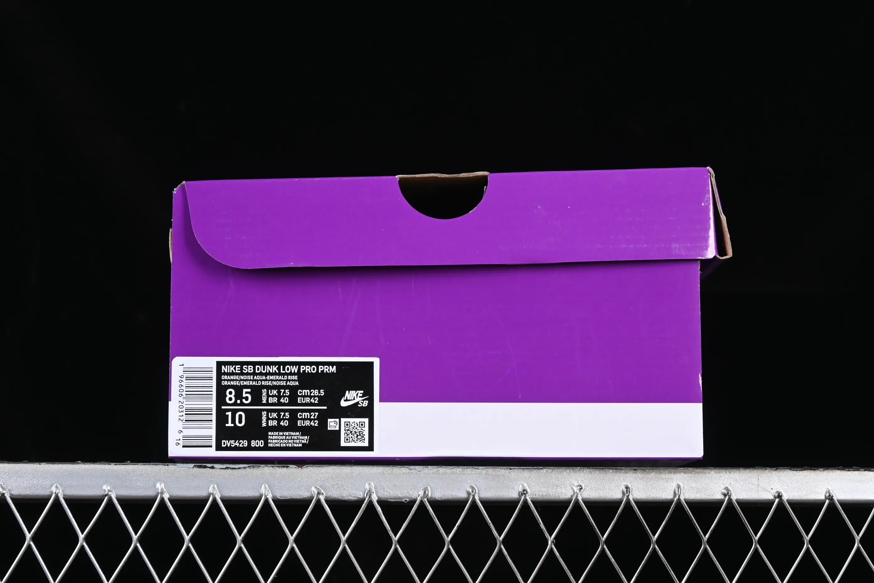 All categories Nk SB Dunk series Nk SB Dunk Low low-top sneakers K version Nk SB Dunk "Noise Aqua" tropical fruit pie Dunk series retro low-top casual skateboard shoes DV5429-800